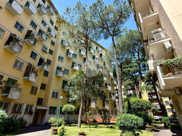 appartamento in vendita a Roma in zona Ardeatino