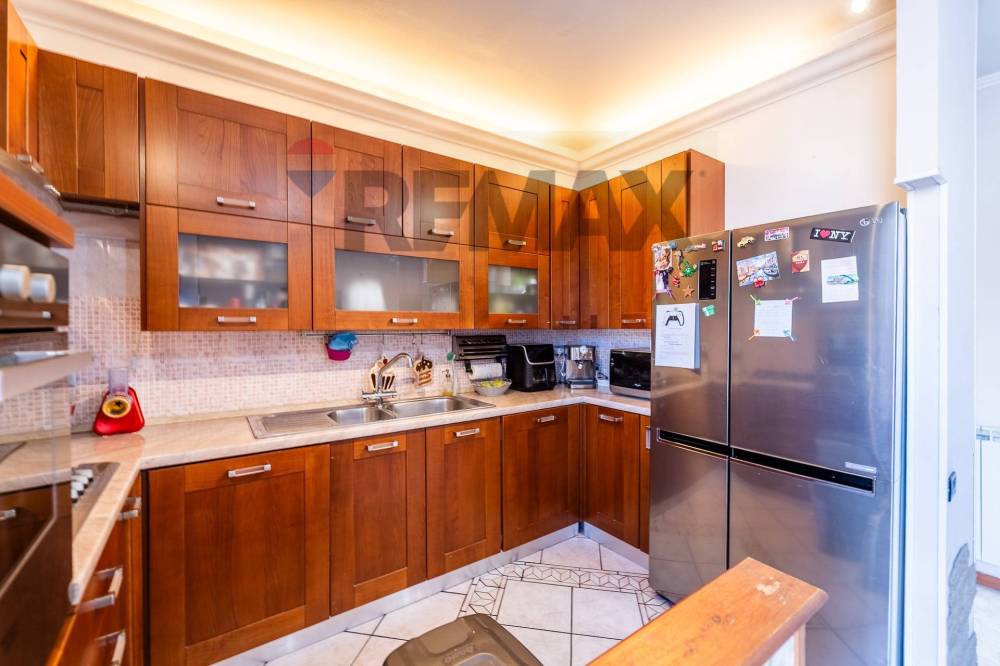 appartamento in vendita a Roma in zona Ostiense