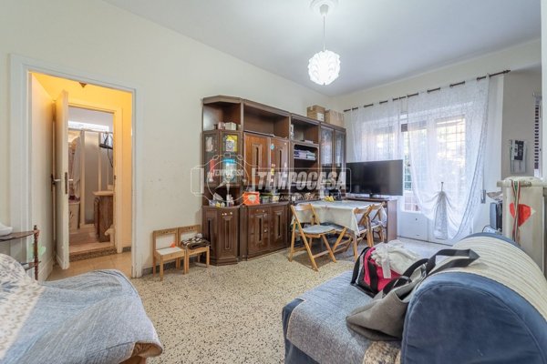appartamento in vendita a Roma in zona Torre Spaccata