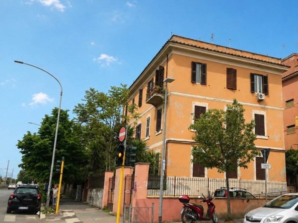 appartamento in vendita a Roma in zona Prenestino-Centocelle