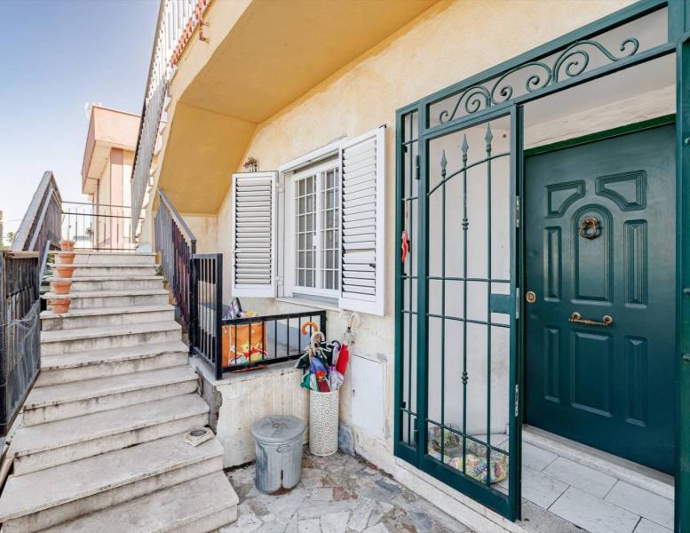casa indipendente in vendita a Roma in zona Collatino