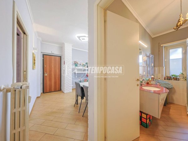 appartamento in vendita a Roma in zona Don Bosco