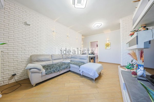 appartamento in vendita a Roma in zona Don Bosco
