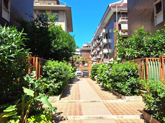 appartamento in vendita a Roma in zona Ostia