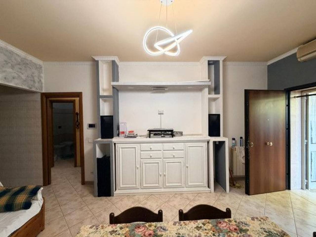 appartamento in vendita a Roma in zona Torre Angela