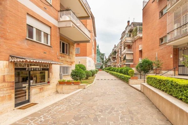 appartamento in vendita a Roma in zona Tor di Quinto