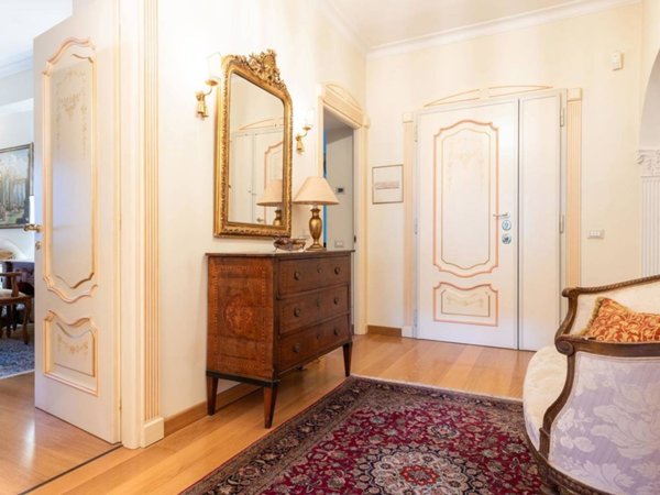 appartamento in vendita a Roma in zona EUR