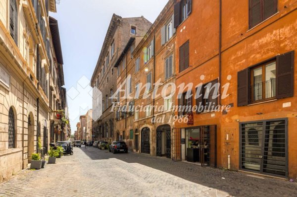 appartamento in vendita a Roma in zona Rione di Ponte