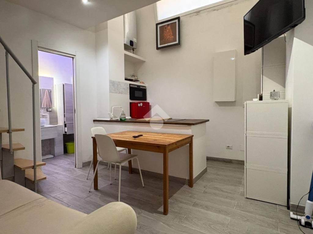 appartamento in vendita a Roma in zona Prenestino-Labicano