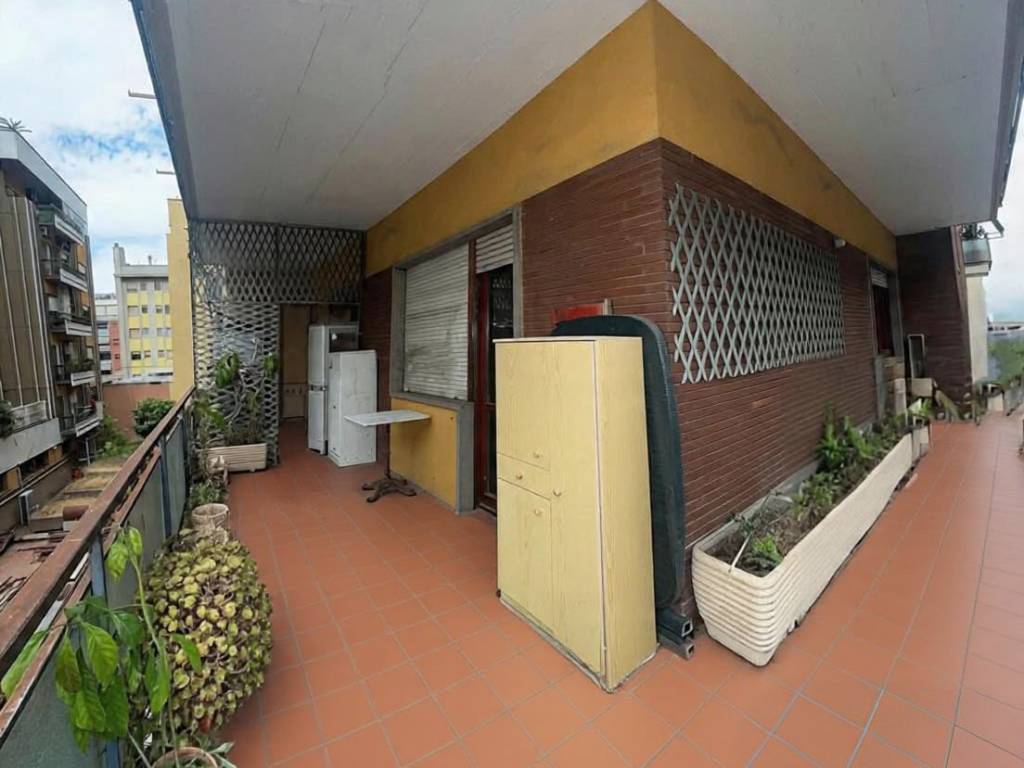 appartamento in vendita a Roma in zona Ostia