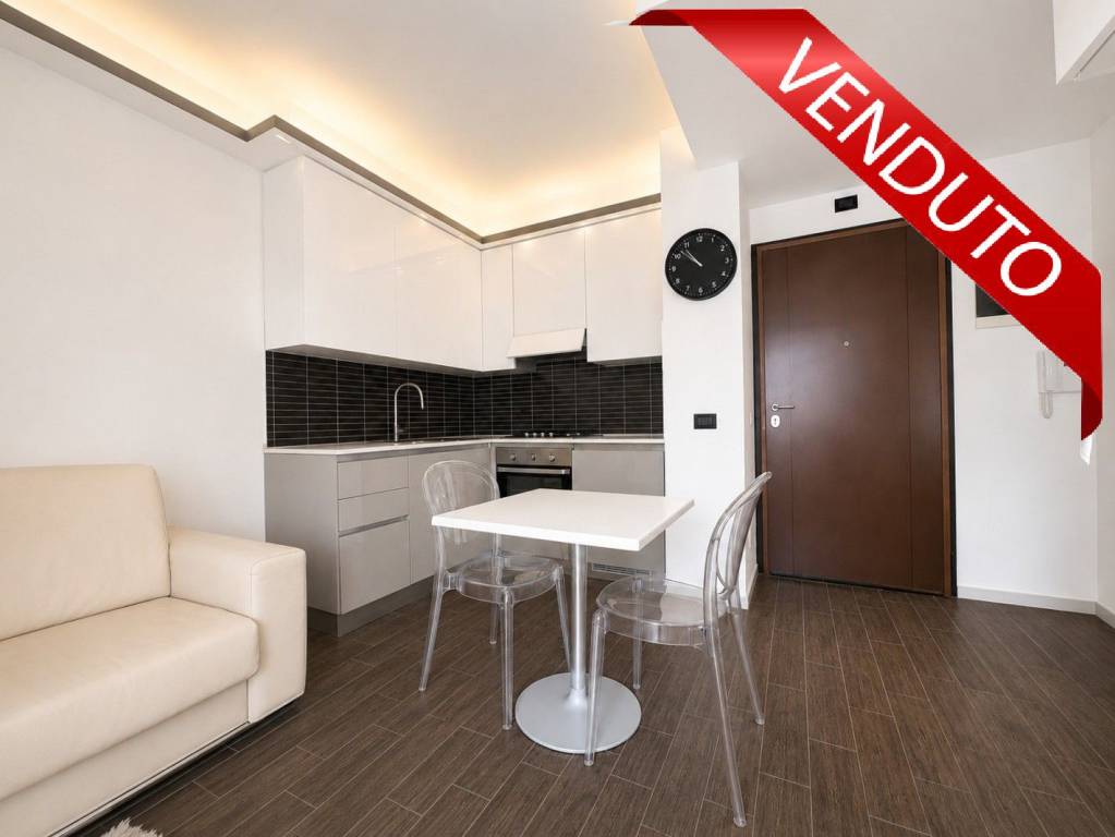 appartamento in vendita a Roma in zona Fonte Laurentina