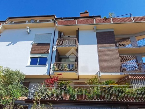 appartamento in vendita a Roma in zona Ardeatino