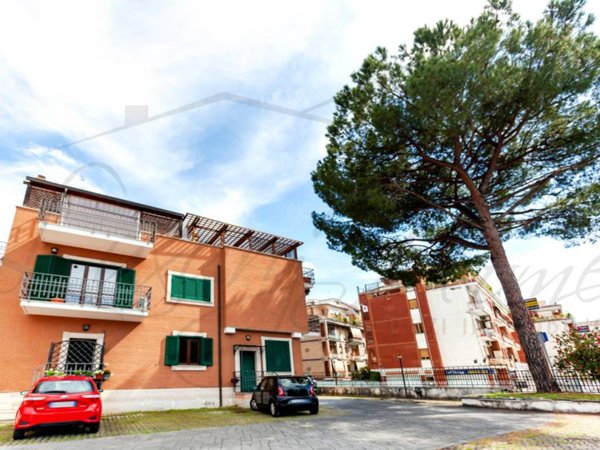 appartamento in vendita a Roma in zona Aurelio