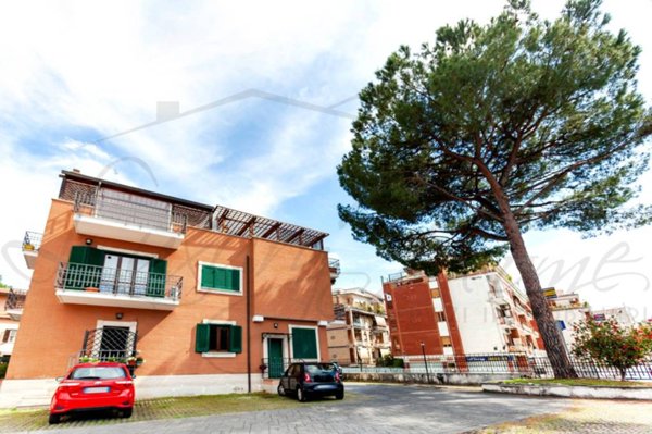 appartamento in vendita a Roma in zona Aurelio
