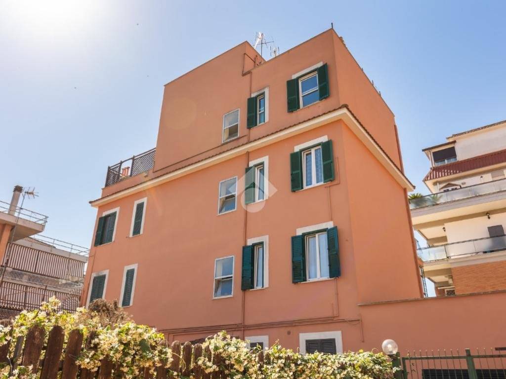 appartamento in vendita a Roma in zona Aurelio