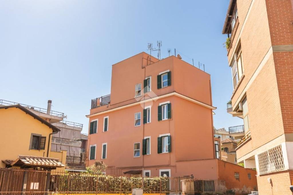 appartamento in vendita a Roma