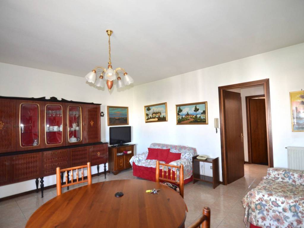 appartamento in vendita a Roma in zona Acilia