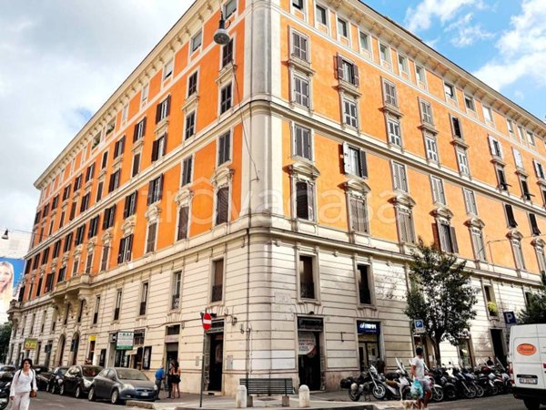 negozio in vendita a Roma in zona Rione Prati