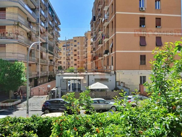 appartamento in vendita a Roma in zona Cinecittà