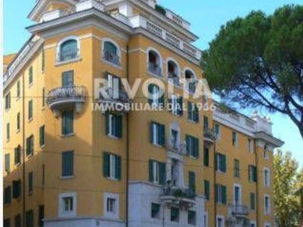 appartamento in vendita a Roma in zona Della Vittoria