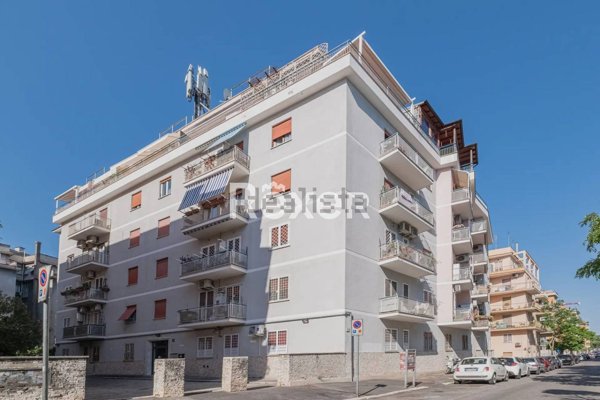 appartamento in vendita a Roma in zona Ardeatino