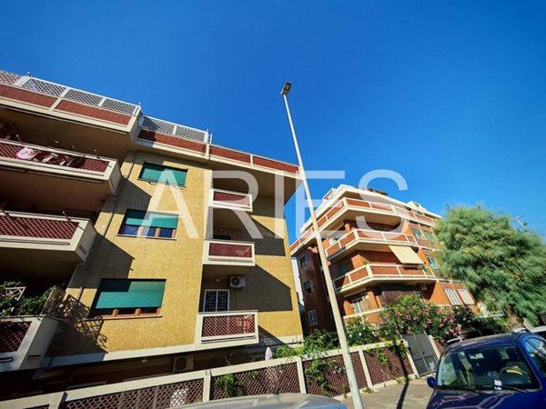 appartamento in vendita a Roma in zona Ostia