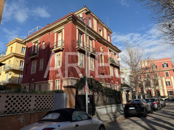 appartamento in vendita a Roma in zona Ostia