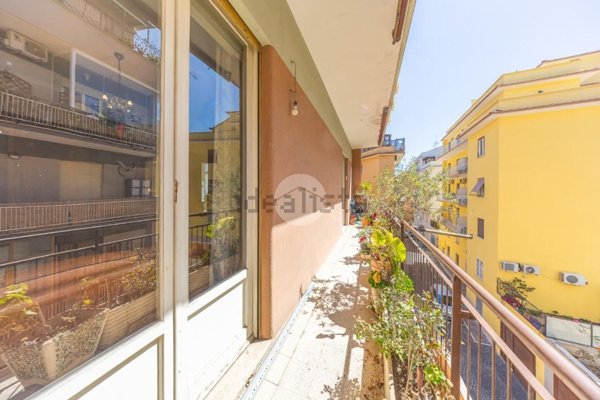 appartamento in vendita a Roma in zona Gianicolense