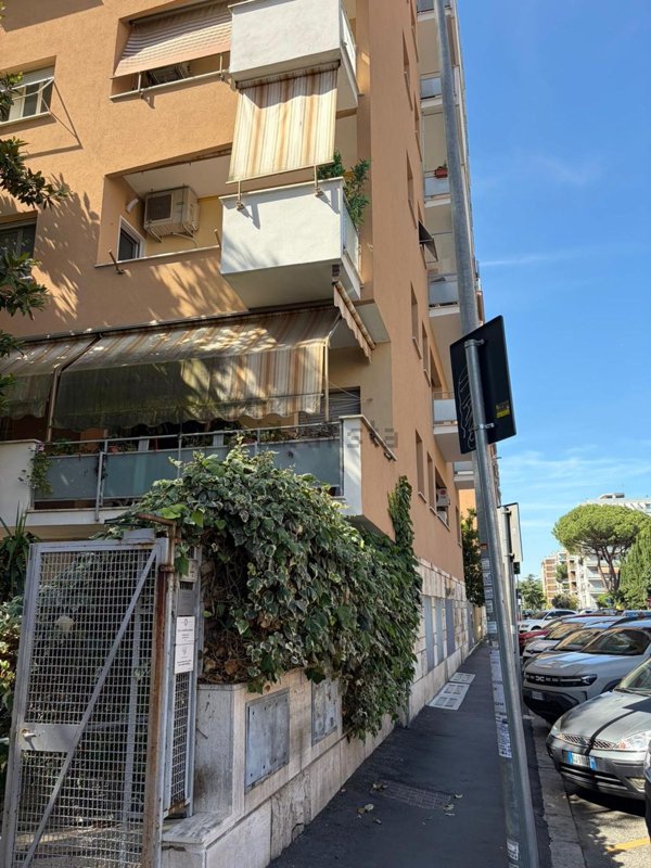 appartamento in vendita a Roma in zona Monte Sacro/Talenti