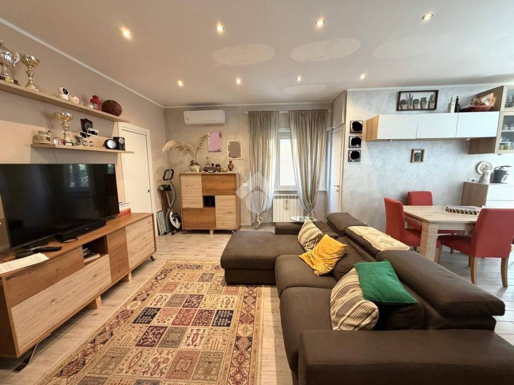 appartamento in vendita a Roma in zona Prenestino-Centocelle