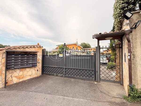 appartamento in vendita a Roma in zona Torrevecchia