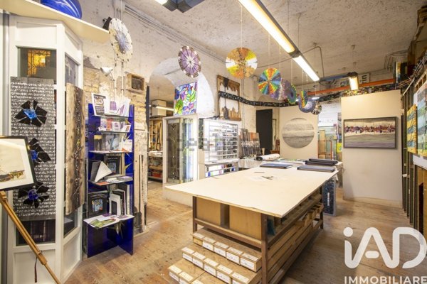 locale commerciale in vendita a Roma