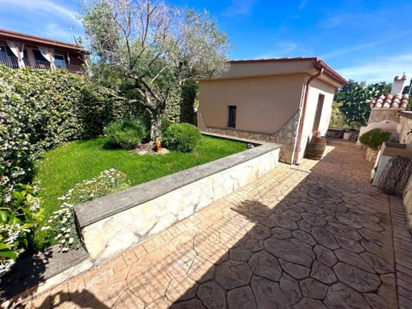 appartamento in vendita a Roma in zona Labaro
