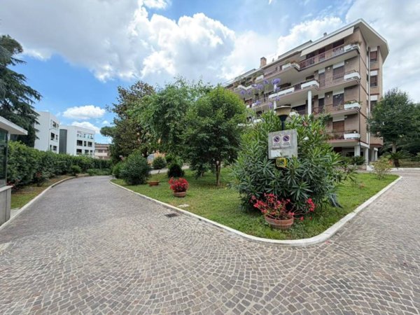 appartamento in vendita a Roma in zona Monte Sacro/Talenti