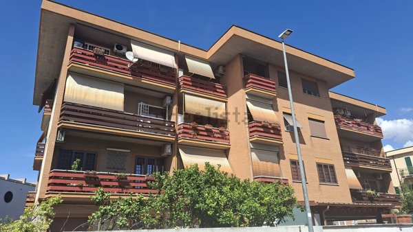 appartamento in vendita a Roma in zona Finocchio