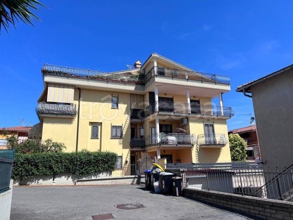 appartamento in vendita a Roma in zona Finocchio