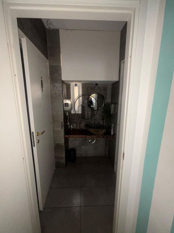 negozio in vendita a Roma in zona Rione Prati