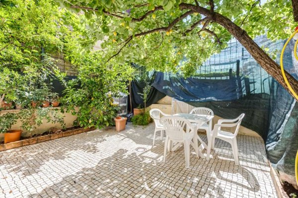 appartamento in vendita a Roma in zona Esquilino
