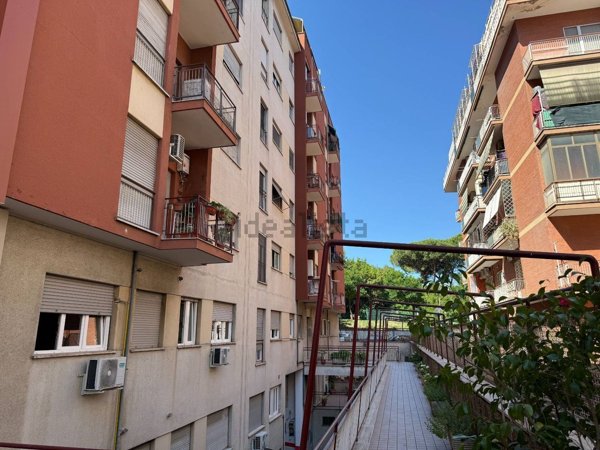 appartamento in vendita a Roma in zona Portuense