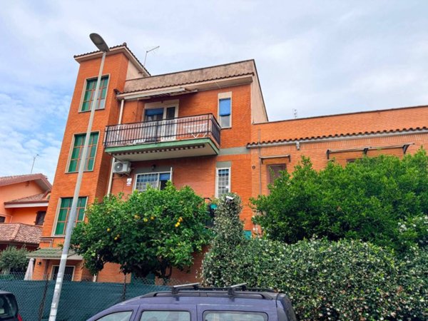 appartamento in vendita a Roma in zona Dragona/Bagnoletto