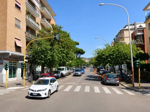 negozio in vendita a Roma in zona Gianicolense