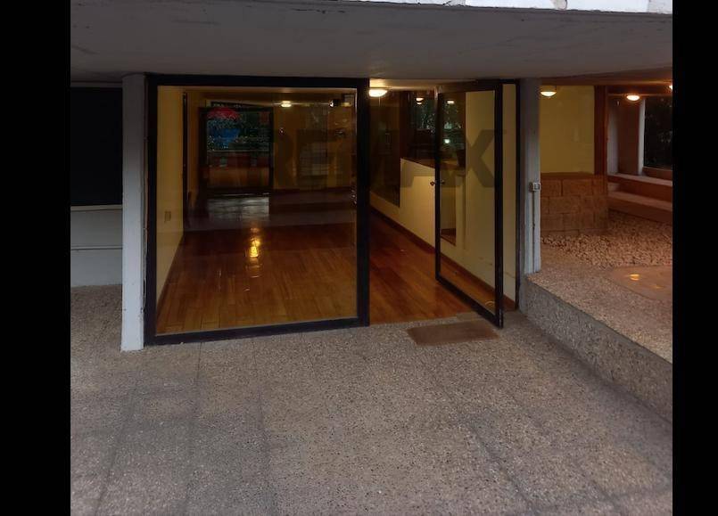 appartamento in vendita a Roma in zona Tomba di Nerone