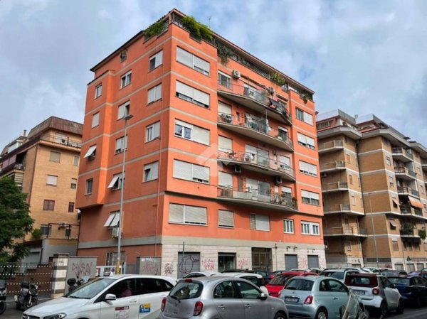 appartamento in vendita a Roma in zona Magliana Vecchia