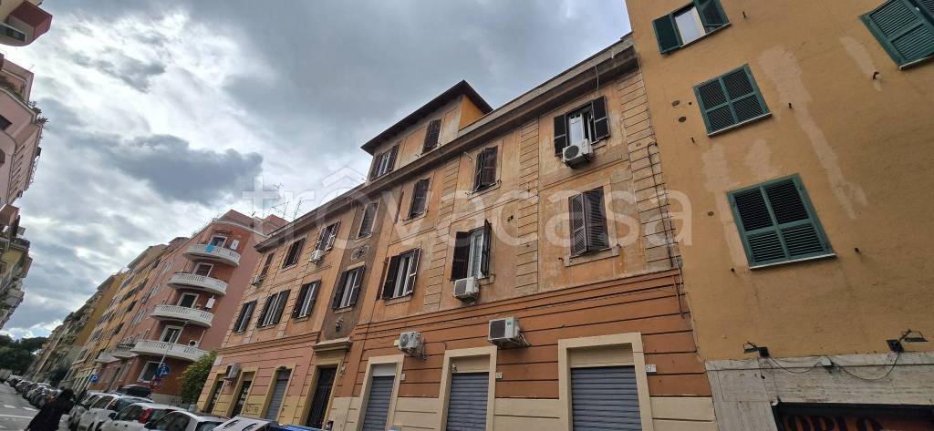 appartamento in vendita a Roma in zona Tuscolano