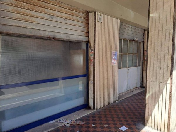 negozio in vendita a Roma in zona Ostia
