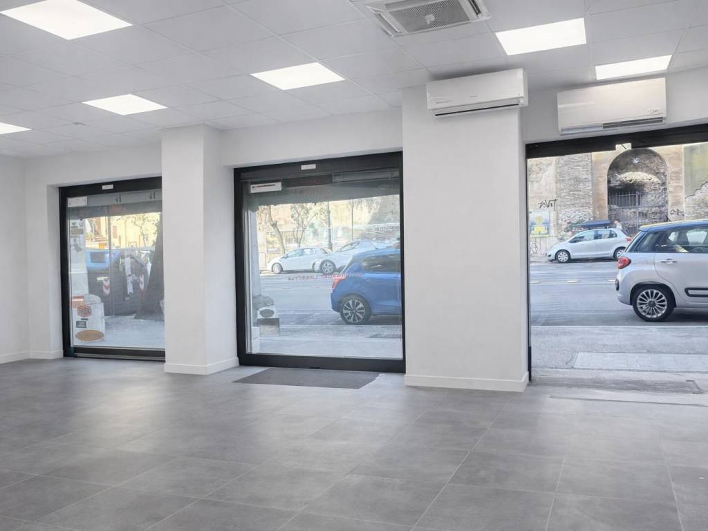 negozio in vendita a Roma in zona Testaccio