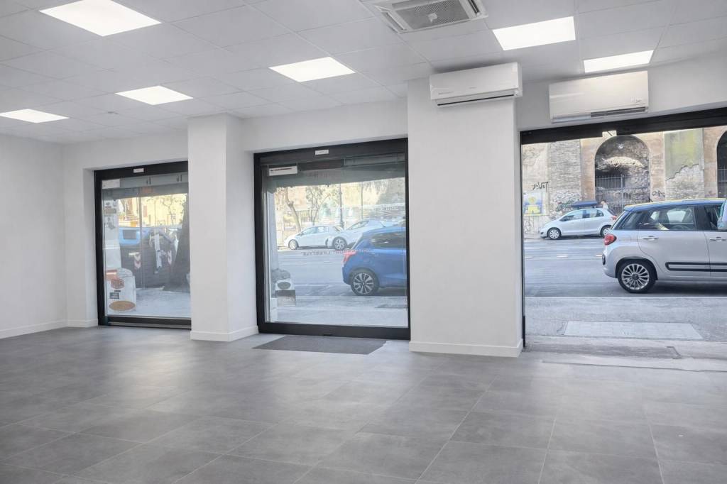 negozio in vendita a Roma in zona Testaccio