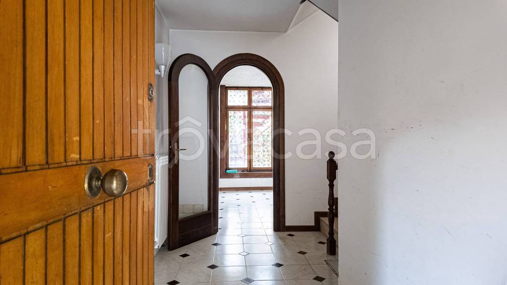 casa indipendente in vendita a Roma in zona Collatino