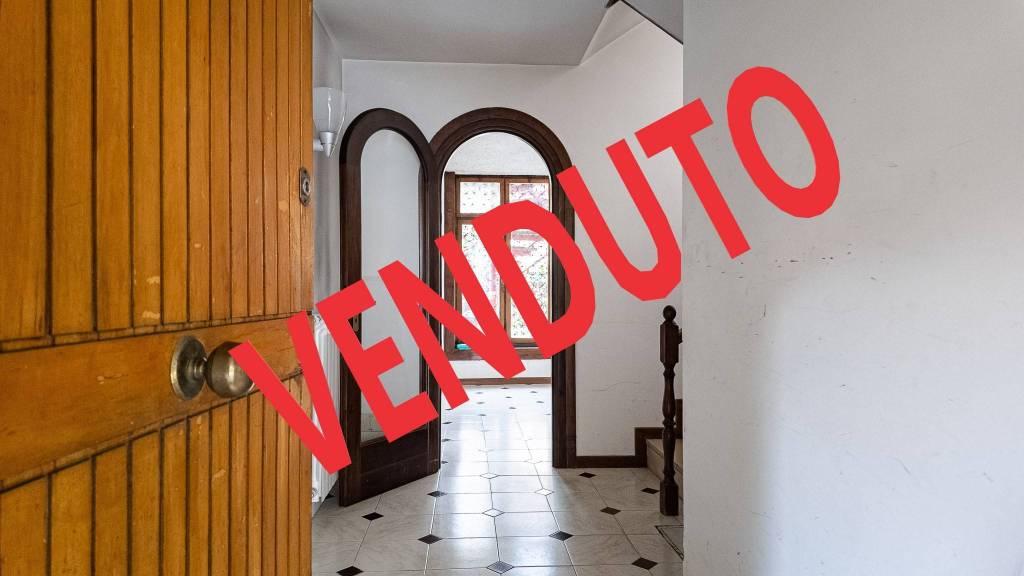 casa indipendente in vendita a Roma in zona Collatino