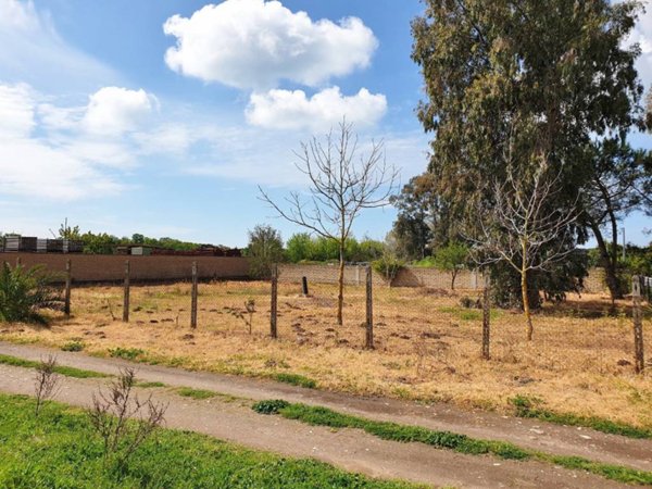terreno agricolo in vendita a Roma in zona Infernetto